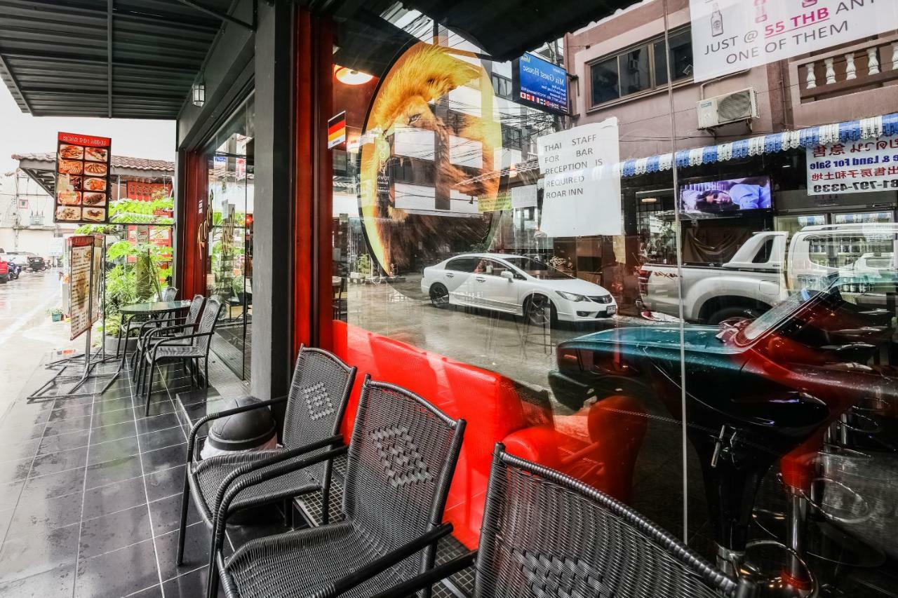 Oyo 244 Roar Inn Patong Екстер'єр фото